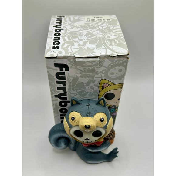 ~*NIOB*~ Furrybones “Nibbles” skeleton in Squirrel Costume ~collectible~ Goth - Picture 2 of 6